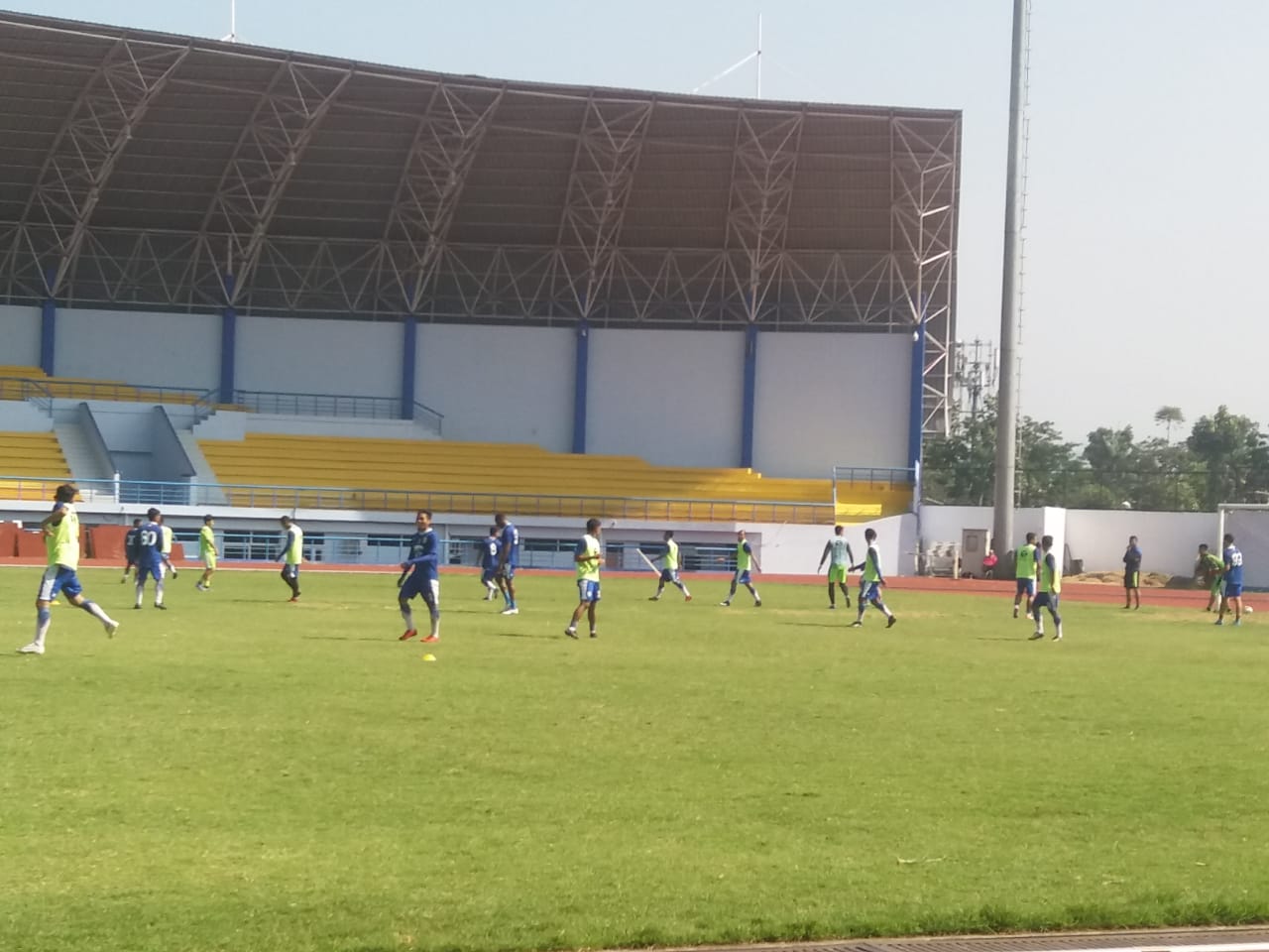 Persib Kembali Berlatih, 4 Pemain Absen dan Mario Gomez Komentari Kondisi Anak Asuh