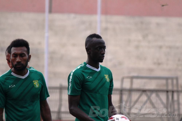 Eks Persebaya Makan Konate Resmi Diperkenalkan Terengganu FC