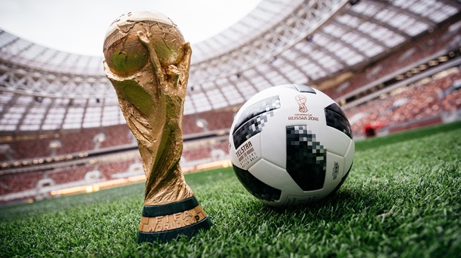 Bola Resmi Piala Dunia 2018 Untungkan Messi?