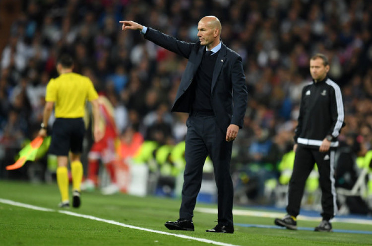 Negosiasi Manchester United dengan Zinedine Zidane Belum Berjalan