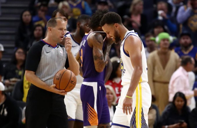 Stephen Curry Patah Tangan, Dewi Fortuna Masih Berpaling dari Golden State Warriors