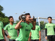 Hansamu Yama Pergi Lagi dari Persebaya, Djanur Cari Pengganti Terbaik