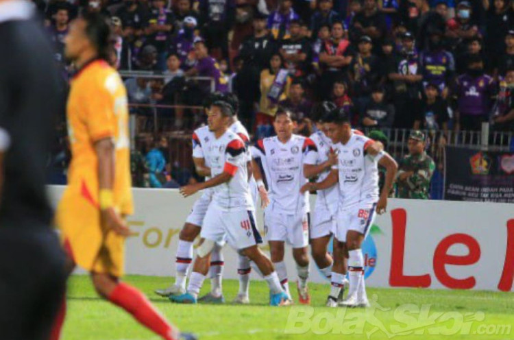 Javier Roca Lega Keluar dari Lubang Jarum Usai Arema FC Tekuk Persik