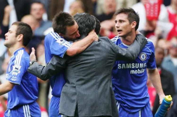 Ketika Lampard, Drogba, Terry Menangisi Kepergian Jose Mourinho dari Chelsea
