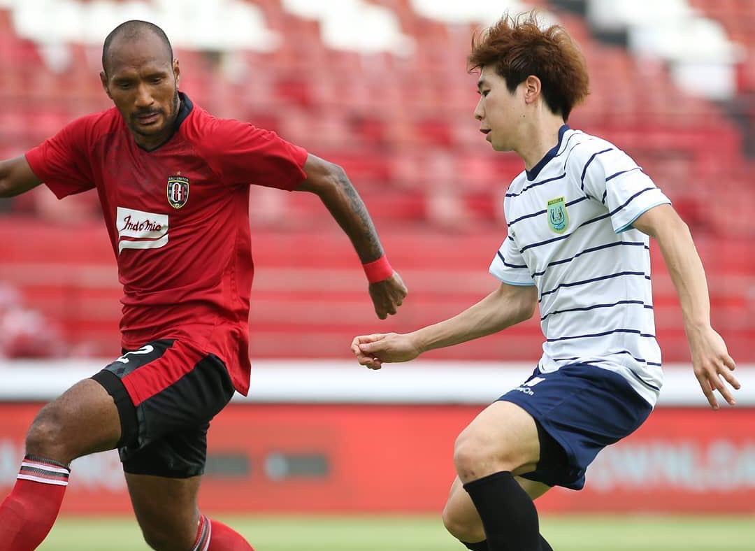 Penampilan Gelandang Jepang Shunsuke Nakamura Puaskan Pelatih Persela Lamongan