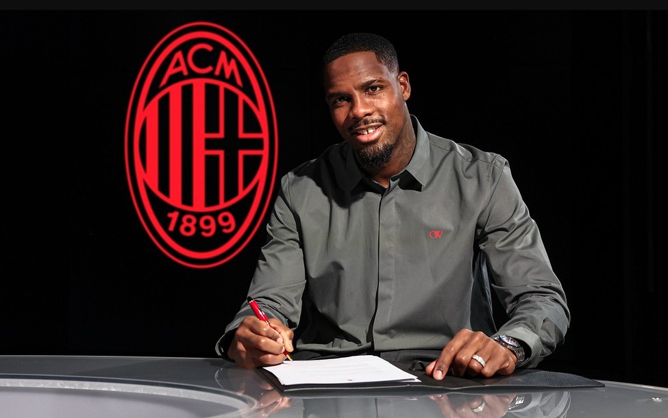 Resmi! AC Milan Perpanjang Kontrak Mike Maignan hingga 2031
