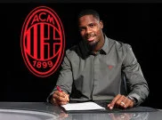 Resmi! AC Milan Perpanjang Kontrak Mike Maignan hingga 2031