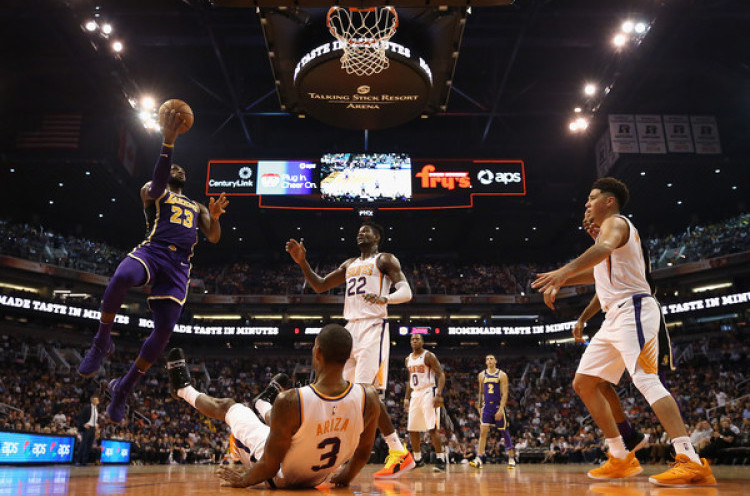 Setelah 4 Pertandingan, LeBron James Akhirnya Bawa Los Angeles Lakers Menang 