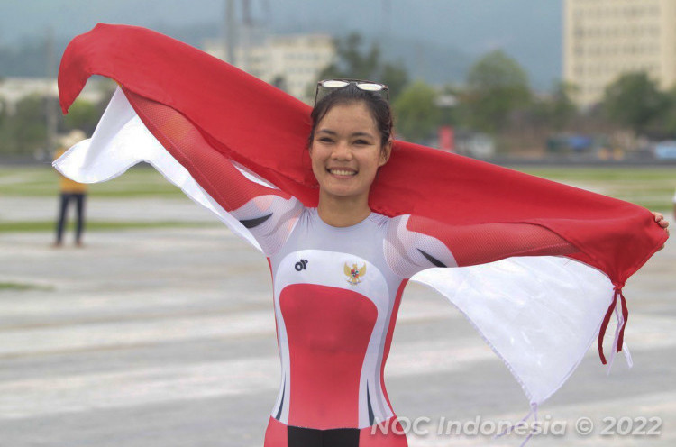 SEA Games 2021: Ayustina Priatna Delia Raih Emas di Nomor Sepeda Road Race