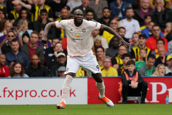 Romelu Lukaku Kejar Rekor Thierry Henry