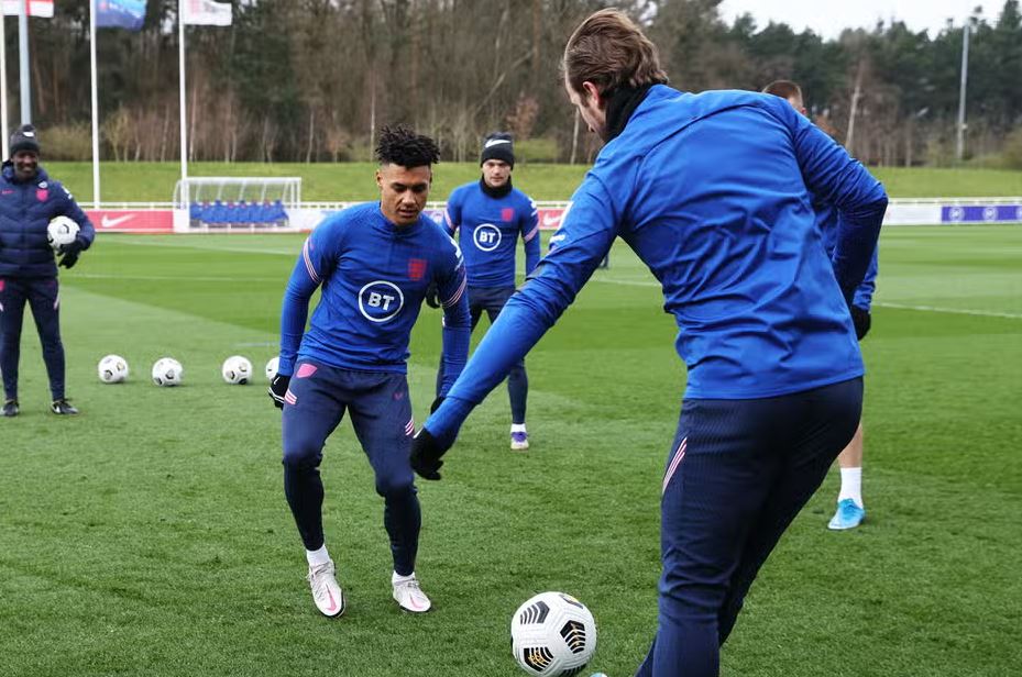 Persaingan Ketat Mencari Pelapis Harry Kane di Timnas Inggris