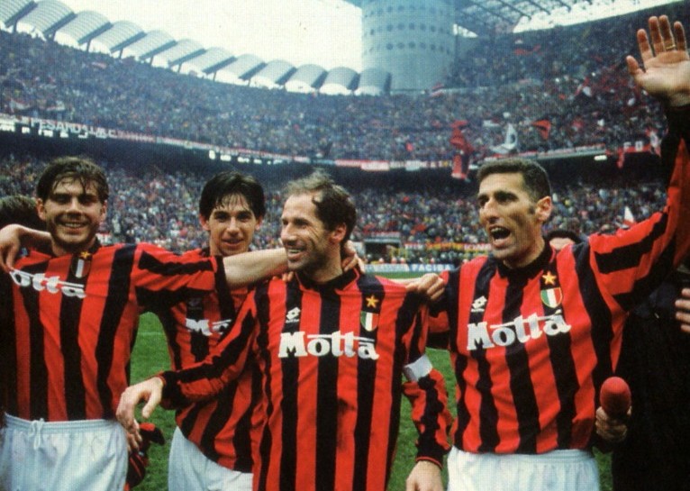 Nostalgia: Ketika AC Milan Meraih Scudetto 1993/1994 dengan Hanya Mencetak 36 Gol