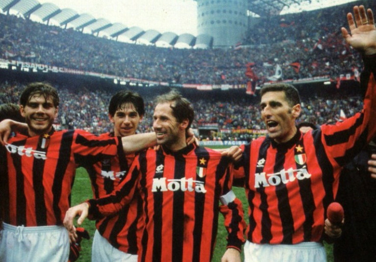 Nostalgia: Ketika AC Milan Meraih Scudetto 1993/1994 dengan Hanya Mencetak 36 Gol
