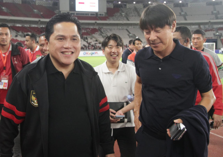 Erick Thohir Respek dengan Prestasi Shin Tae-yong bersama Timnas Indonesia, Tanda Tak Dipecat?