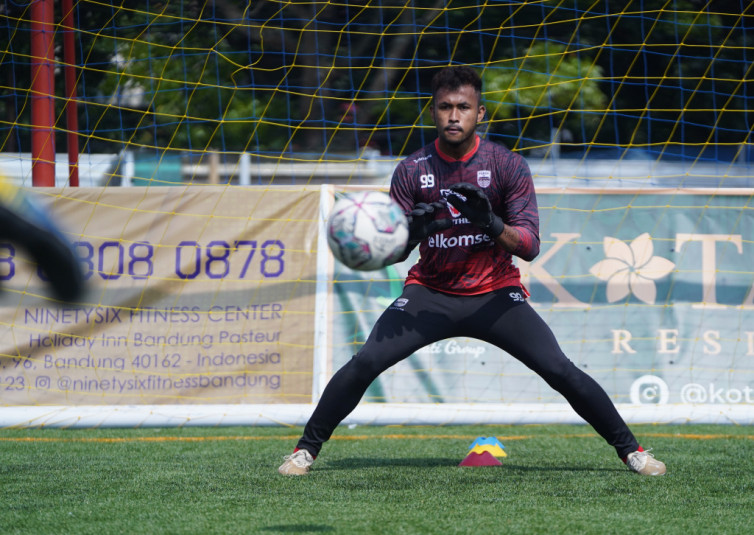 Ingin Mempertahankan, Persib Terpaksa Lepas Aqil Savik