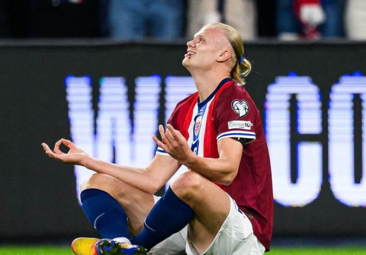 Erling Haaland Cetak Lima Gol, Peringatan untuk Manchester United