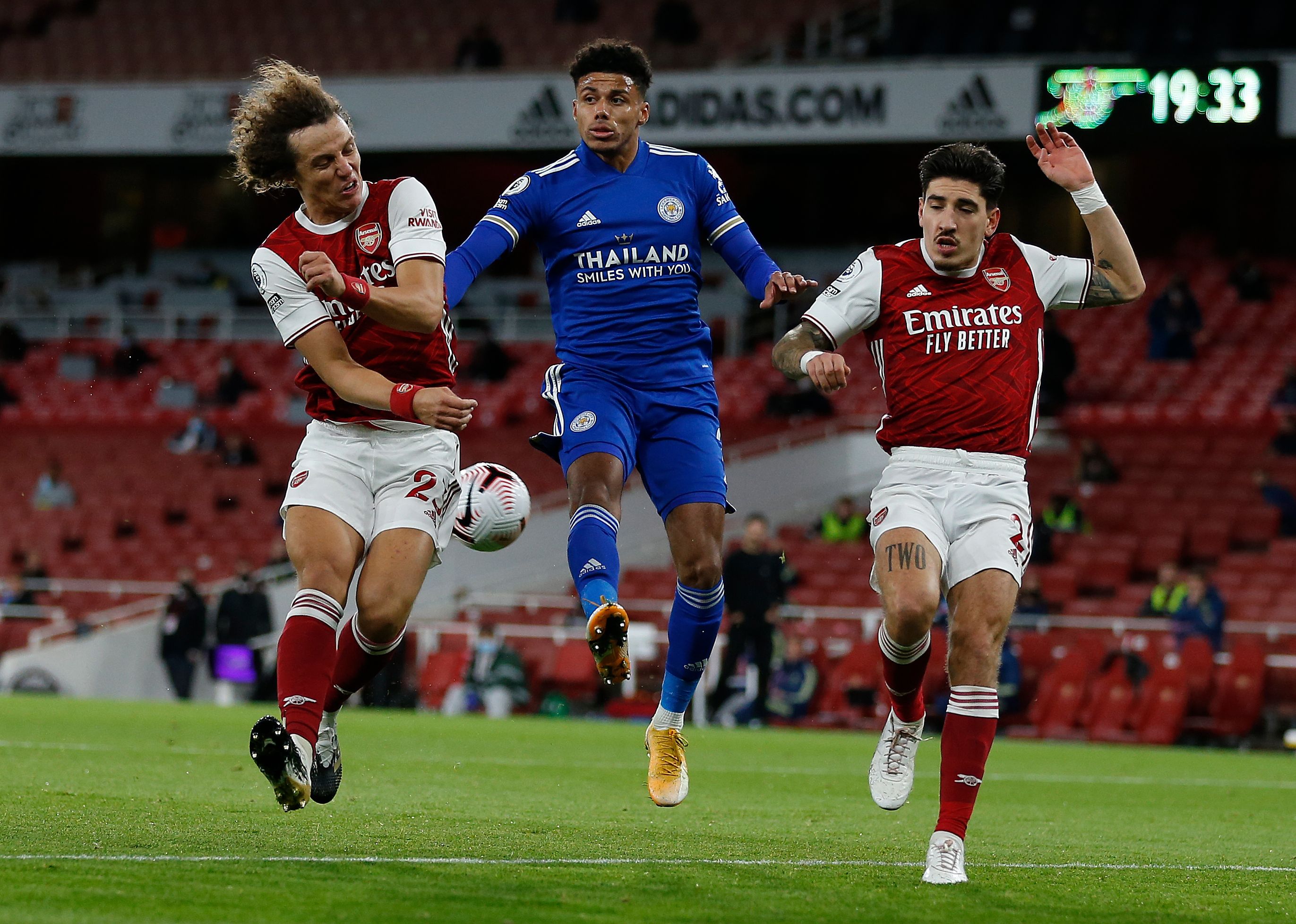 Ian Wright Khawatir Nasib Arsenal Melawan Manchester United Usai Digilas Leicester