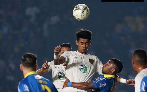 Hasil Liga 1: Persela Berhasil Atasi Persib, PSS Sleman Pesta Gol ke Gawang Badak Lampung