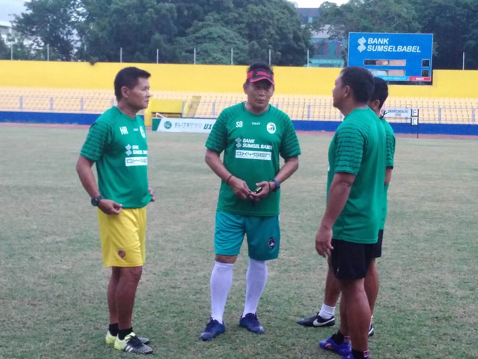Manajemen Sriwijaya FC Copot Jabatan Subangkit sebagai Pelatih Kepala