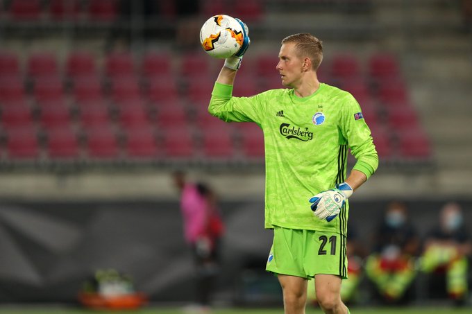 Karl-Johan Johnsson, Kiper Penghambat Langkah Manchester United yang Pernah Berlatih di Man City