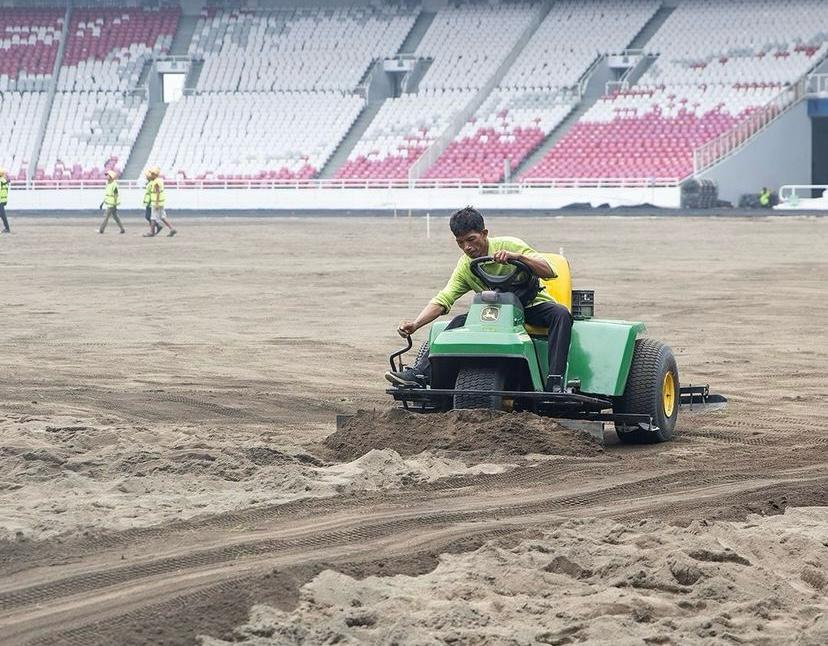 Demi Timnas Indonesia, Revitalisasi Rumput SUGBK Ditargetkan Selesai ...