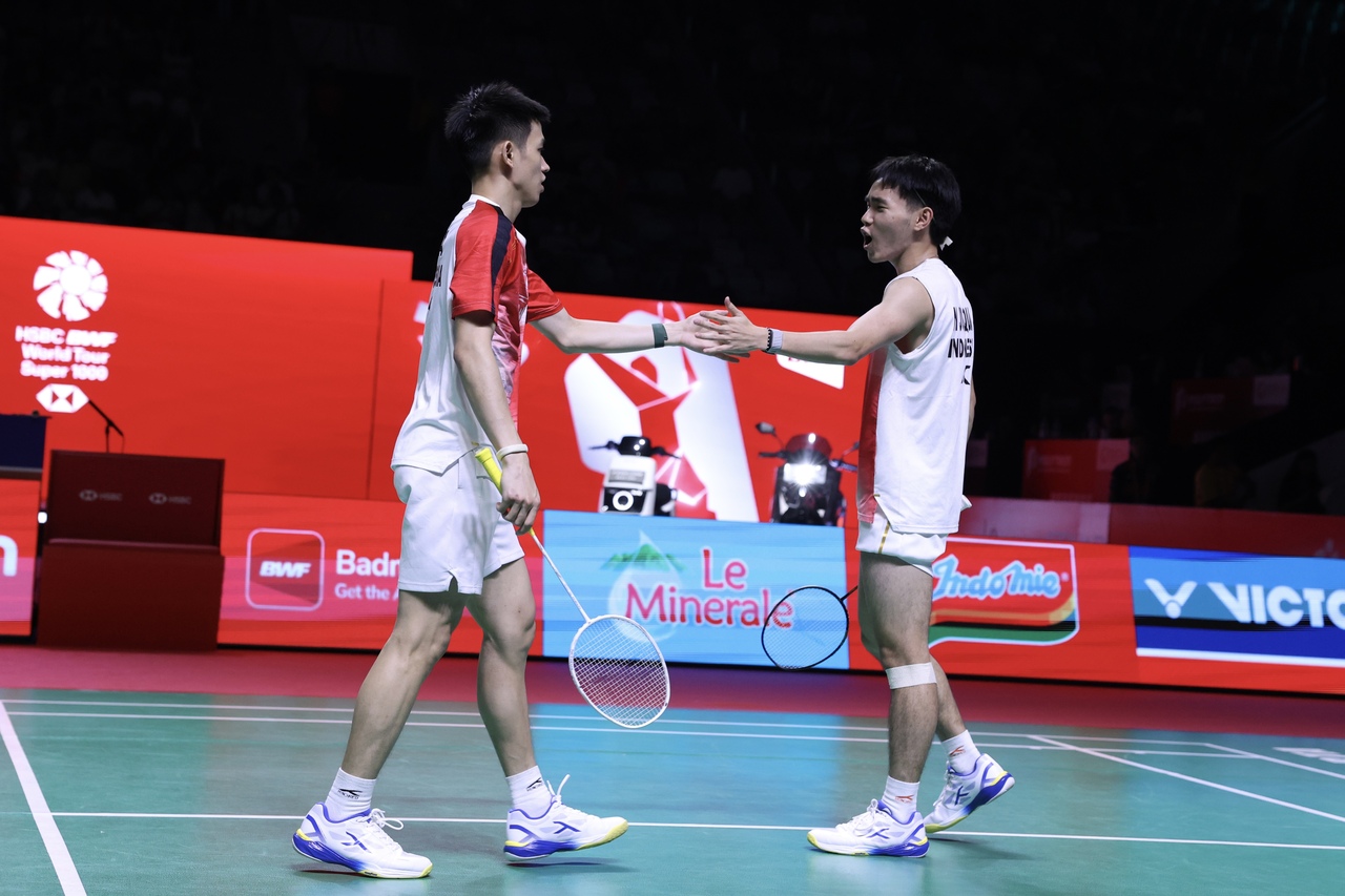 Aksi Raymond Indra/Nikolaus Joaquin di Indonesia Open 2026. (PBSI)