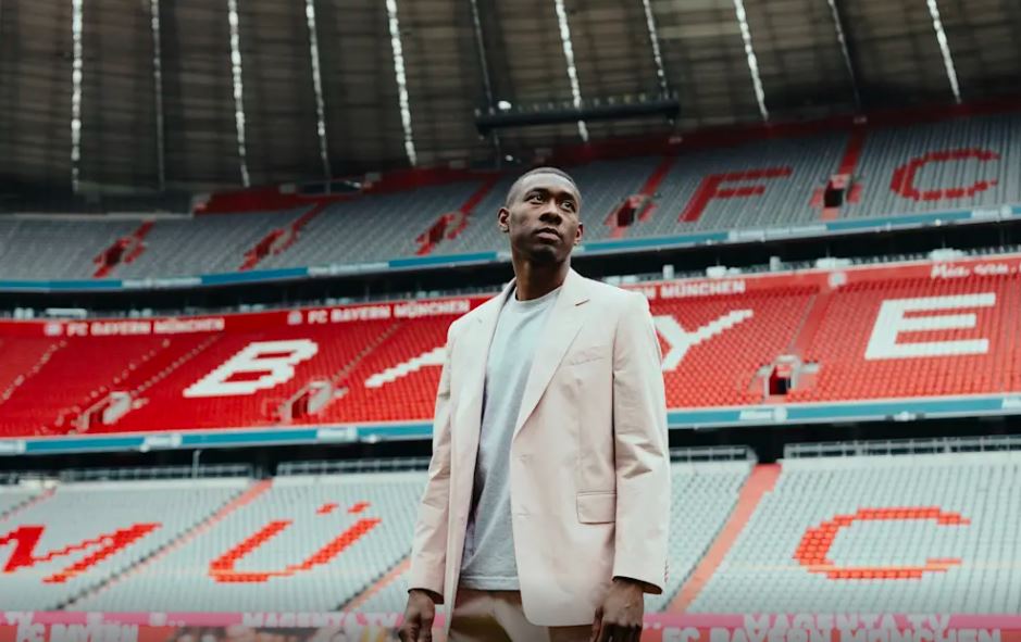 Berlinang Air Mata, David Alaba Tinggalkan Zona Nyaman di Bayern Munchen
