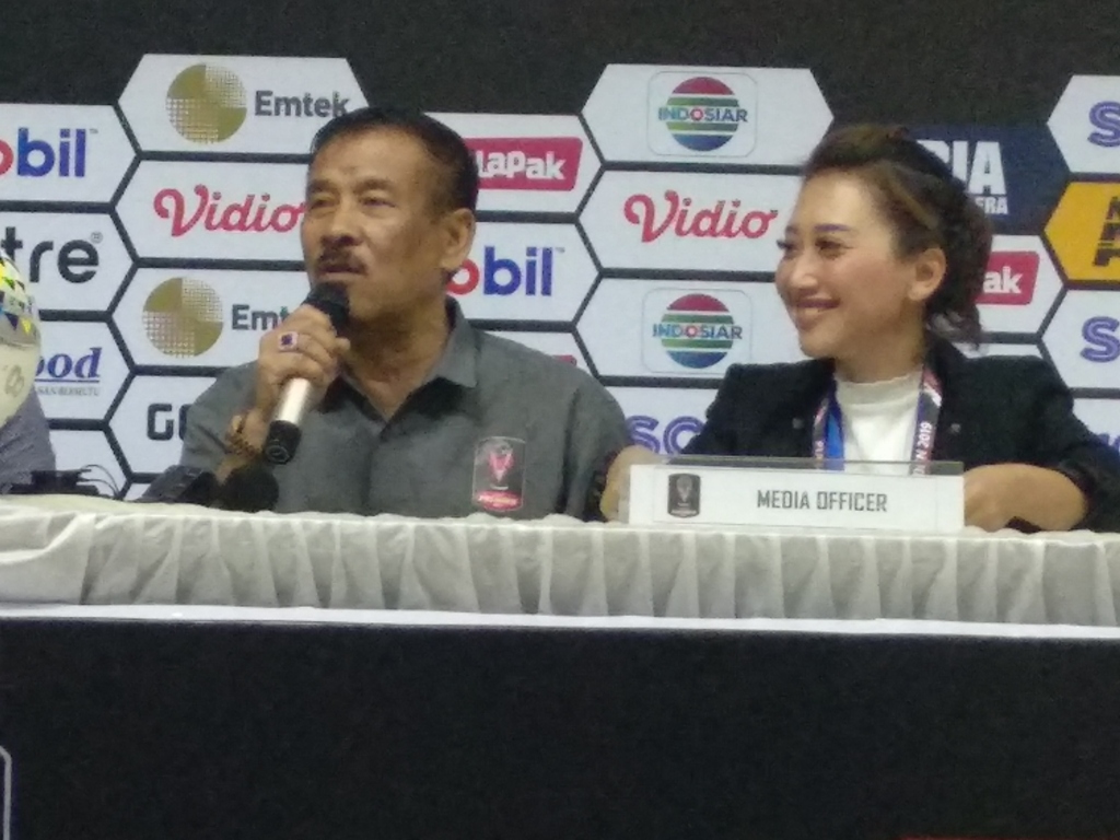 Salahkan Wasit atas Kekalahan Persib, Umuh Muchtar: Jangan-jangan Punya Dendam