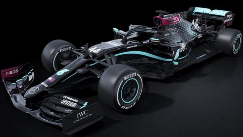 Tak Lagi Perak, Mercedes Tampil dengan Warna Hitam pada F1 2020