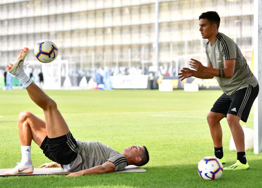 Satu Hal yang Bisa Membuat Dybala Bertahan: Ronaldo Angkat Kaki