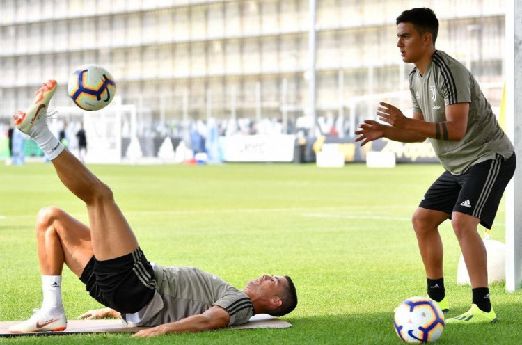 Satu Hal yang Bisa Membuat Dybala Bertahan: Ronaldo Angkat Kaki