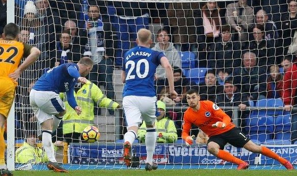Gagal Eksekusi Penalti, Wayne Rooney Masuk Buku Sejarah
