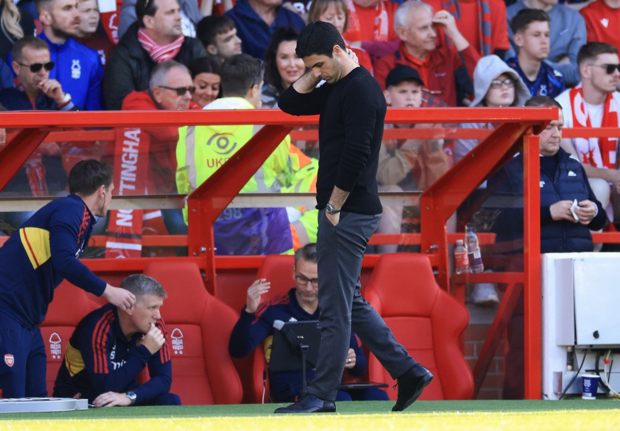 Arsenal Loyo, Mimpi Kejar Liverpool Pupus?