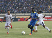 Ezechiel N'Douassel Buat Pelatih Persib Bandung Sedikit Bernapas Lega