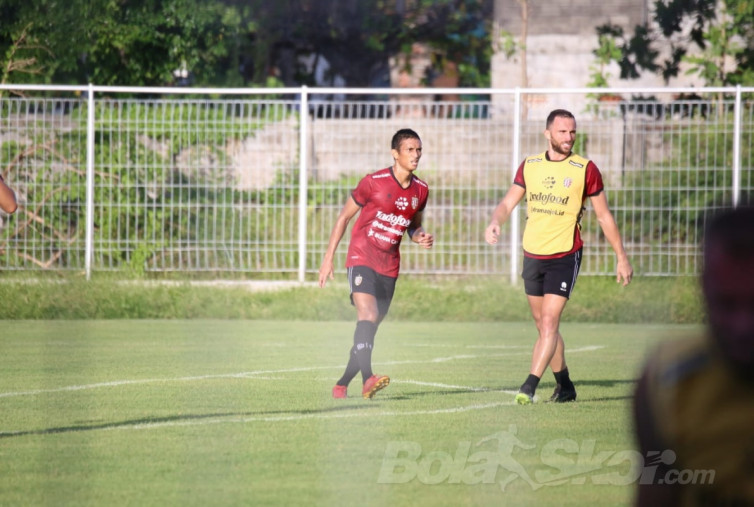 Reuben Silitonga Punya Kans Debut untuk Bali United