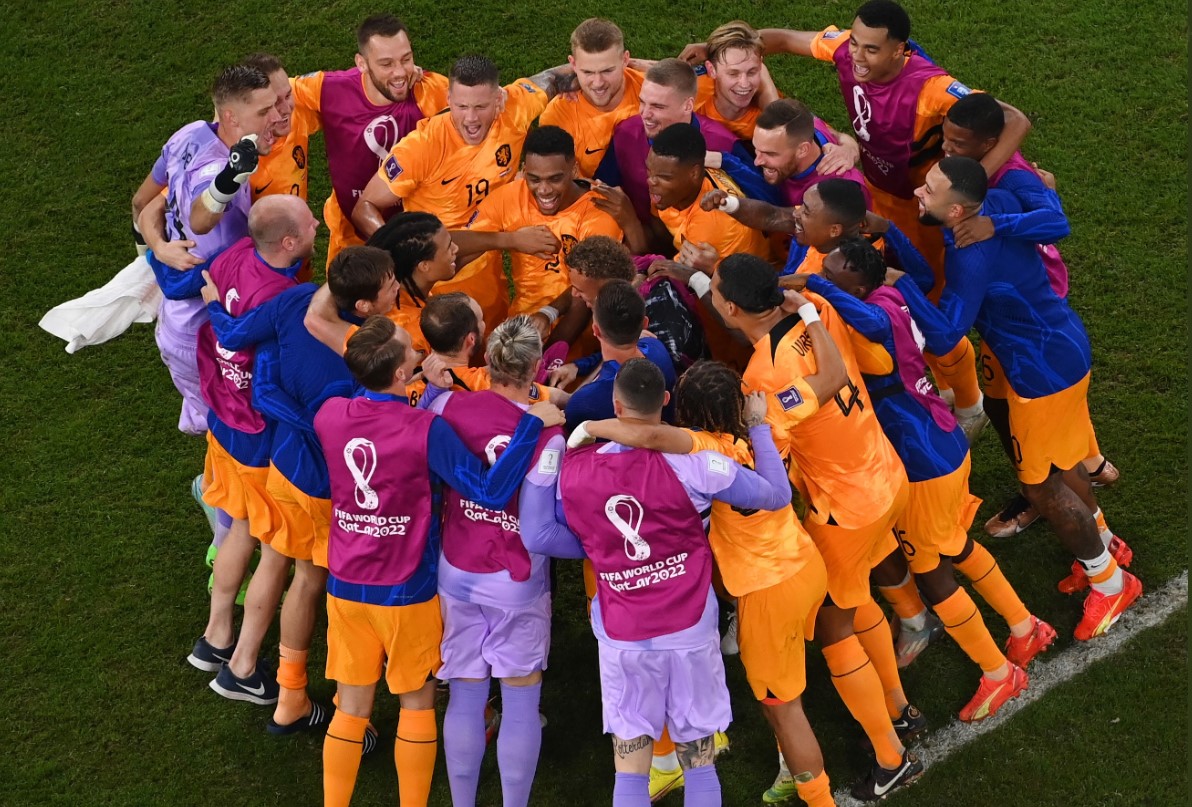 Belanda 3-1 Amerika Serikat: De Oranje Pesan Tempat di  Perempat Final
