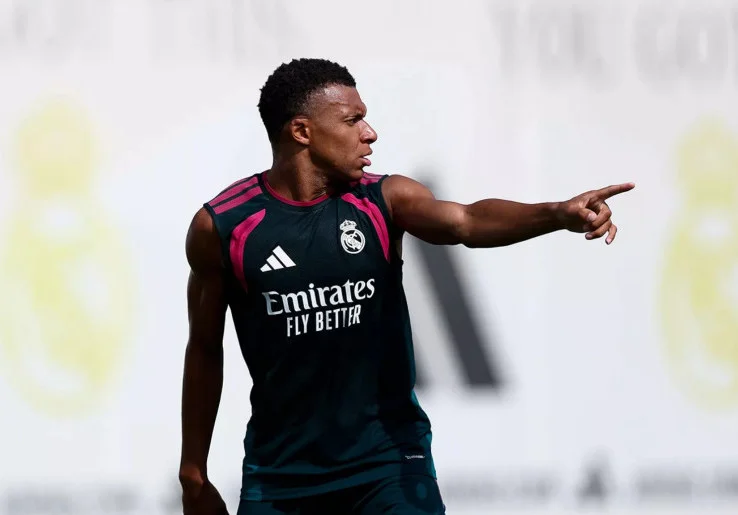 Diboikot Banyak Brand China, Kylian Mbappe Minta Maaf