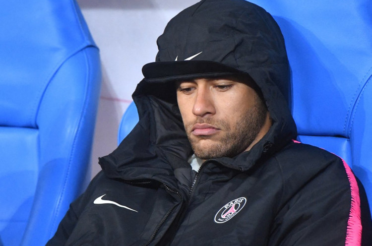 Direktur Olahraga PSG Sebut Belum Ada Tawaran Barcelona untuk Neymar