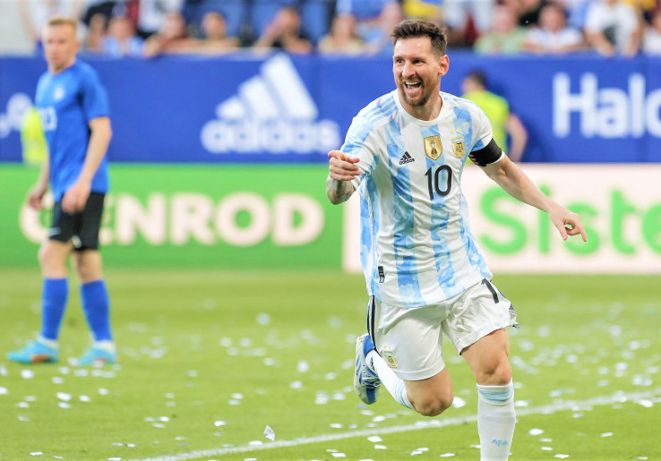 Hasil Pertandingan: Messi Pimpin Pesta Gol Argentina, Ronaldo Bantu Portugal Menang