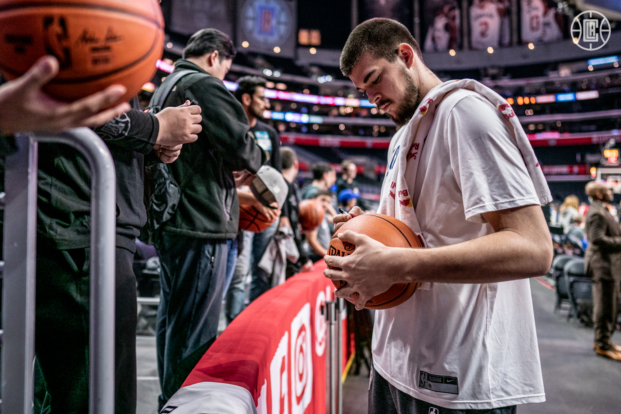 Kawhi Leonard Absen, Clippers Takluk dari Kings