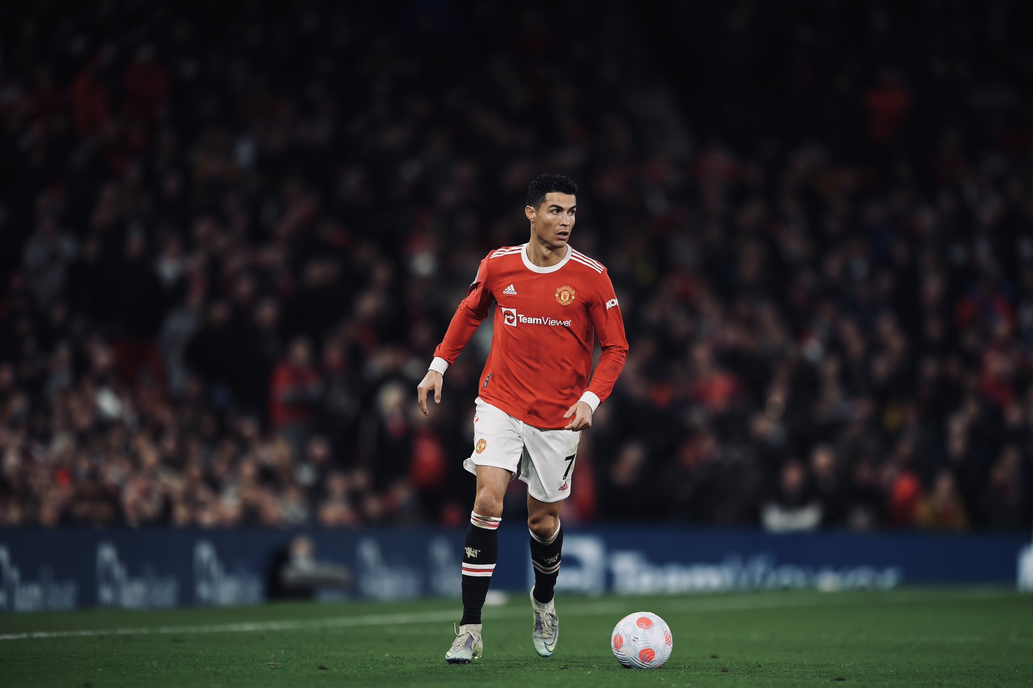 Niat Chelsea Datangkan Ronaldo Dituding Hanya demi Keuntungan Komersial