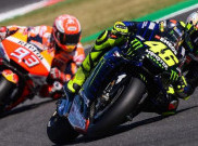 Valentino Rossi Sengaja Biarkan Marc Marquez Lewat