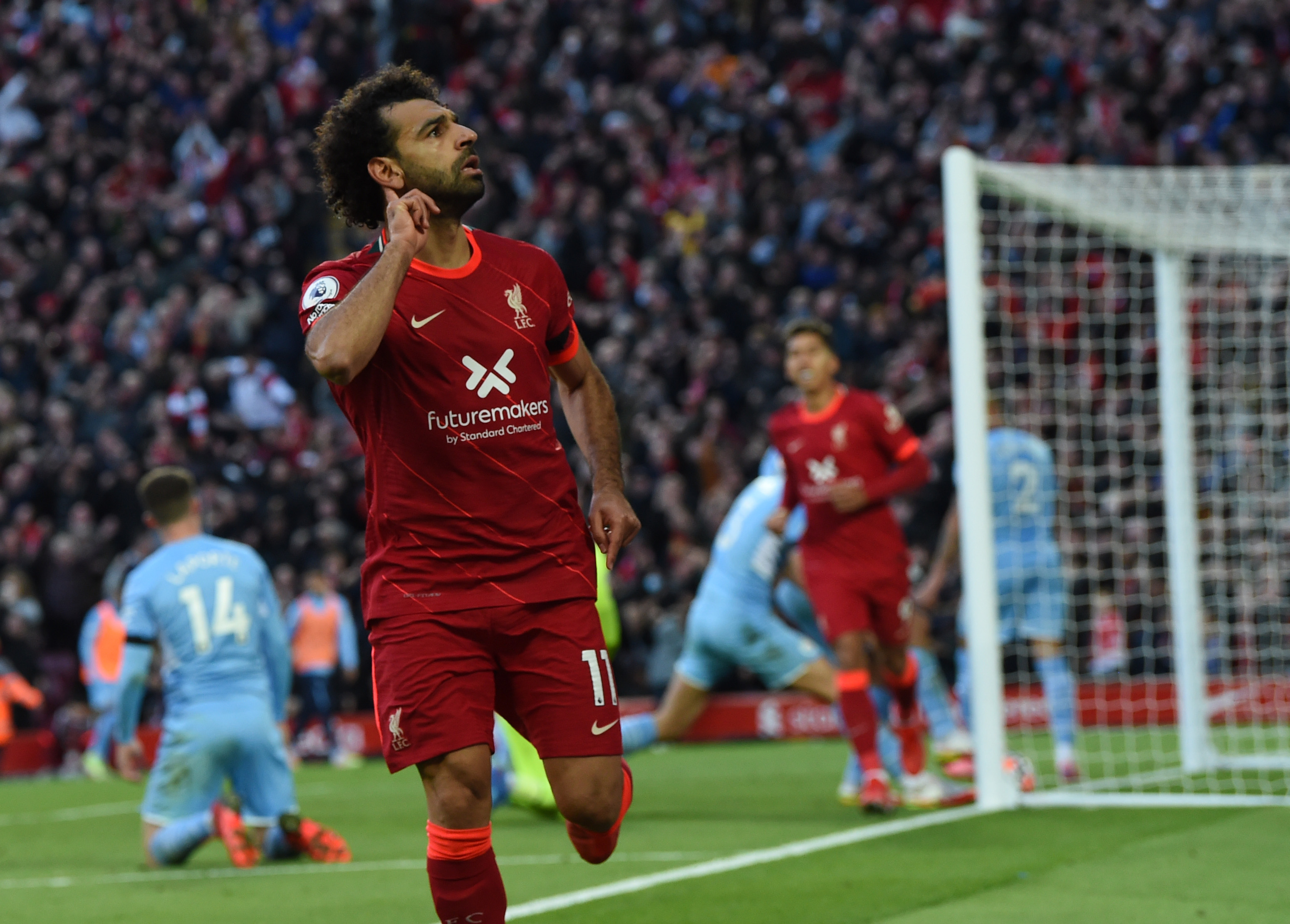 Maaf Cristiano Ronaldo, Penghargaan Bulan Ini untuk Mohamed Salah
