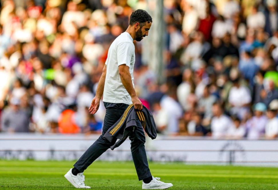Piala Liga: Manchester United Ukir Catatan Negatif, Ruben Amorim Minta Maaf kepada Fans