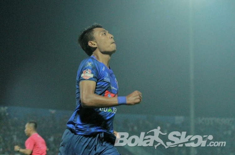 Striker Arema FC Penasaran dengan Persebaya dan Borneo FC