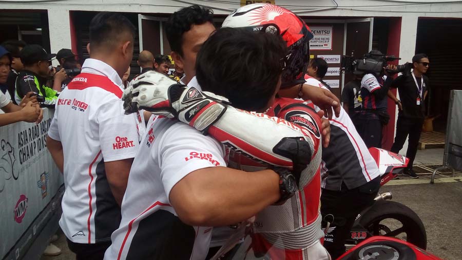 Hasil Race 2 AP250 ARRC Sentul: Pembalap Astra Honda Racing Team Finis 1-2, Rheza Danica Kunci Gelar Juara