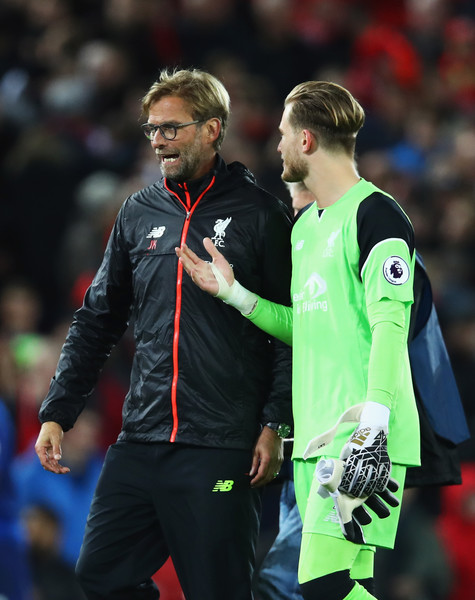 Karius Dikritik Neville, Jurgen Klopp Pasang Badan