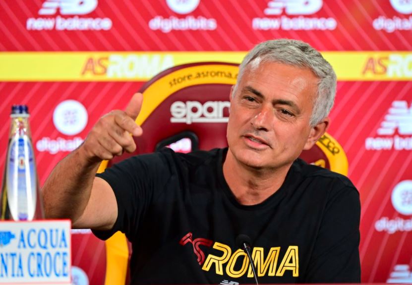 Jose Mourinho Punya Ikatan Emosional dengan Fans Newcastle United