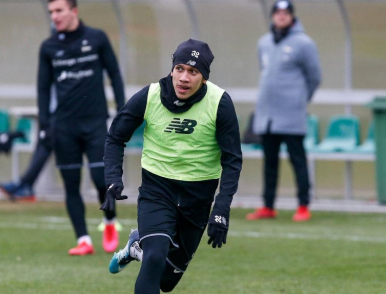 Egy Maulana Vikri Tiba di Markas FK Senica