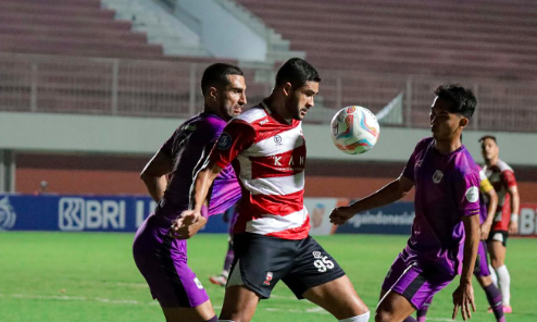 Kalah dari RANS Nusantara, Pelatih Madura United Tuding Wasit Tidak Adil